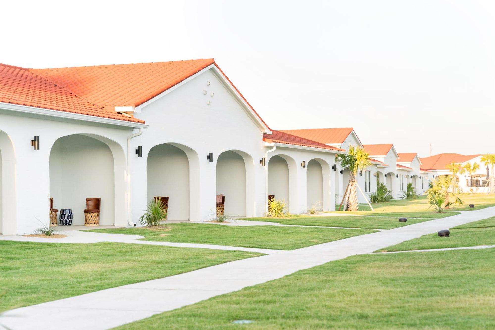 La Palmilla Texas Hotel Glen Rose Exterior photo